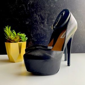 Steve Madden Deeny Pump